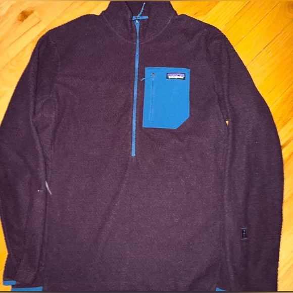 Patagonia Tops - Patagonia half zip